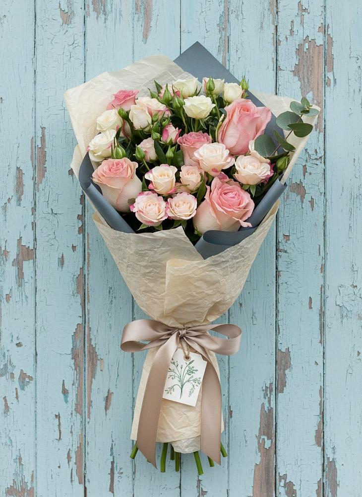 Букет цветов из: Розы в Пильне