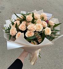 Букет Кремовые розы Латте в Пильне