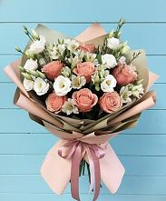 Букет цветов из:  Розы, Альстромерии и Лизиантусы в Пильне