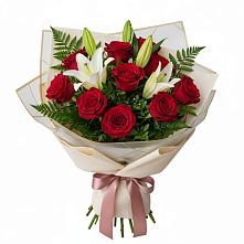 Букет цветов из:  Лилии и Розы в Пильне