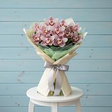 Букет цветов из:  Орхидеи и Розы #REPLACE_PRED# Пильне