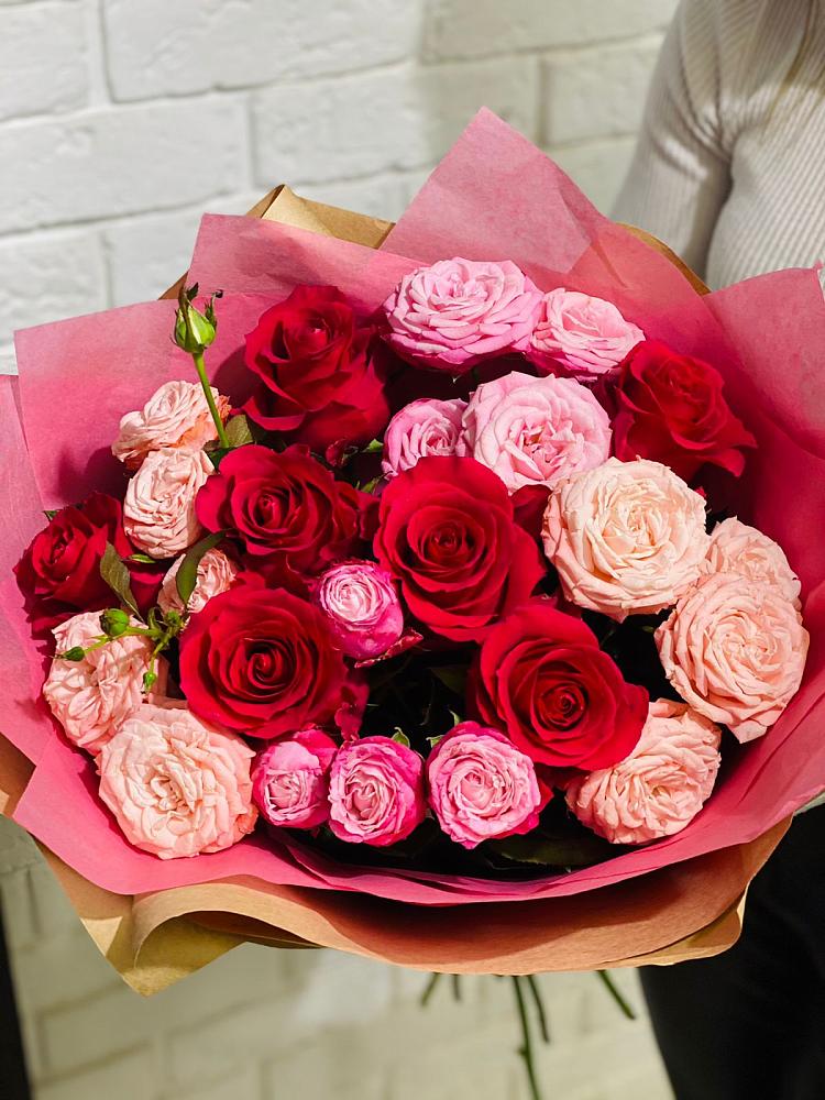 Букет цветов из: Розы в Пильне