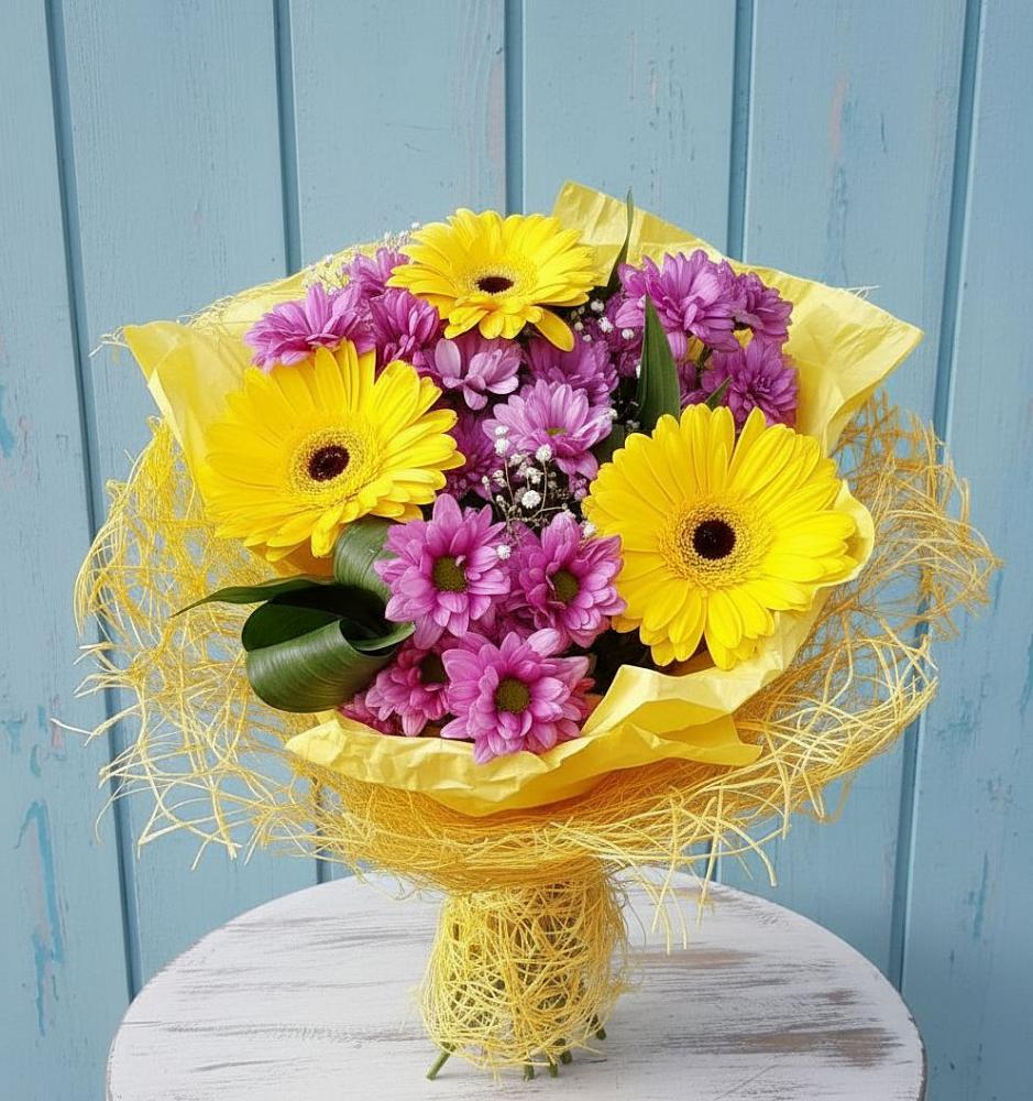 Букет цветов из: Хризантемы и Герберы в Пильне