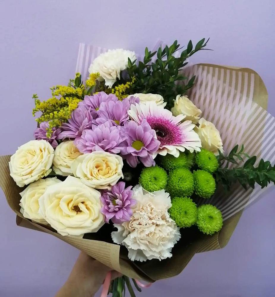 Букет цветов из: Хризантемы, Розы, Гвоздики и Герберы в Пильне